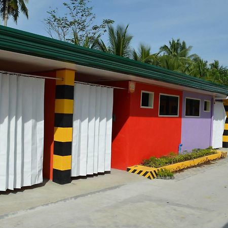 Tagum レインボー ローマンズ ガーデン インモーテル エクステリア 写真